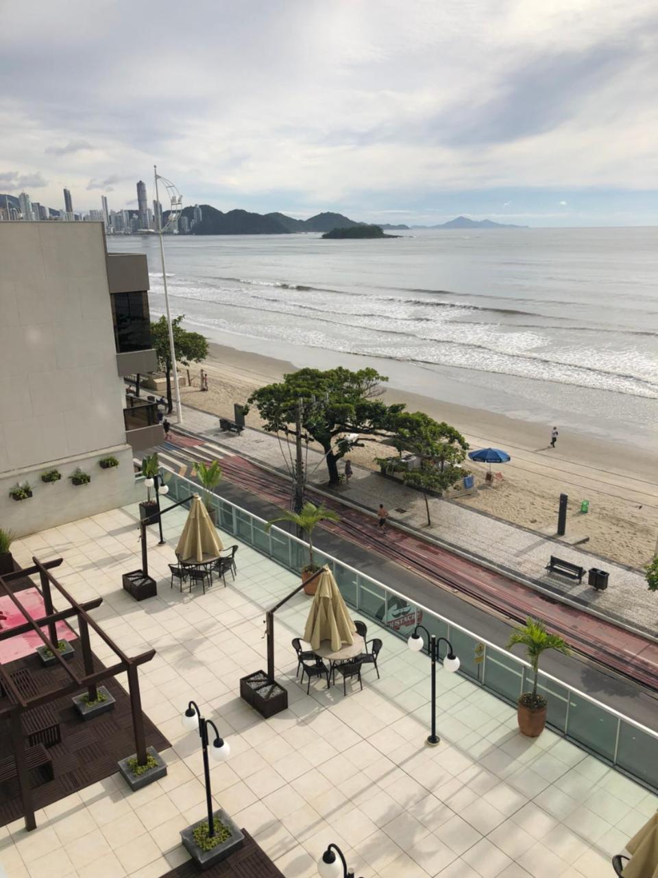 Baln Camboriu - Beira Mar Appartement Balneário Camboriú Buitenkant foto